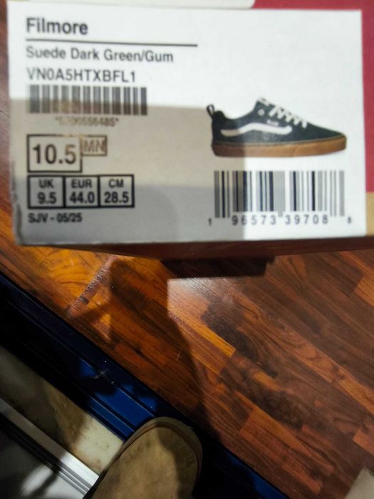 Sapatilhas VANS, novas, com etiqueta, de cor verde escuro, tamanho: 44