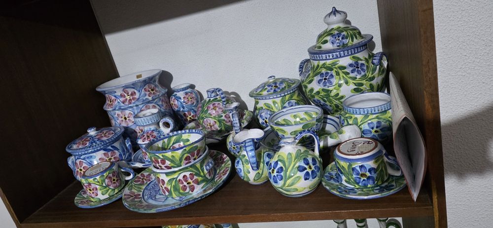 Peças de cerâmica artesanal