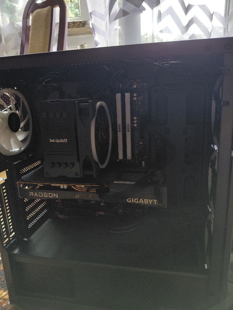 Komputer Ryzen 5 5600 Radeon rx6600 16gb RAM