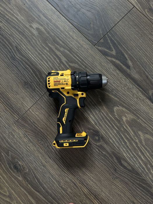 Акумуляторний шуруповерт Dewalt DCD793 20v