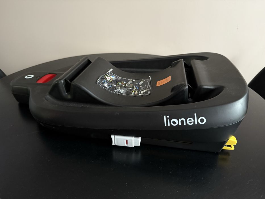 Fotelik Lionelo Astrid I-size z bazą Isofix