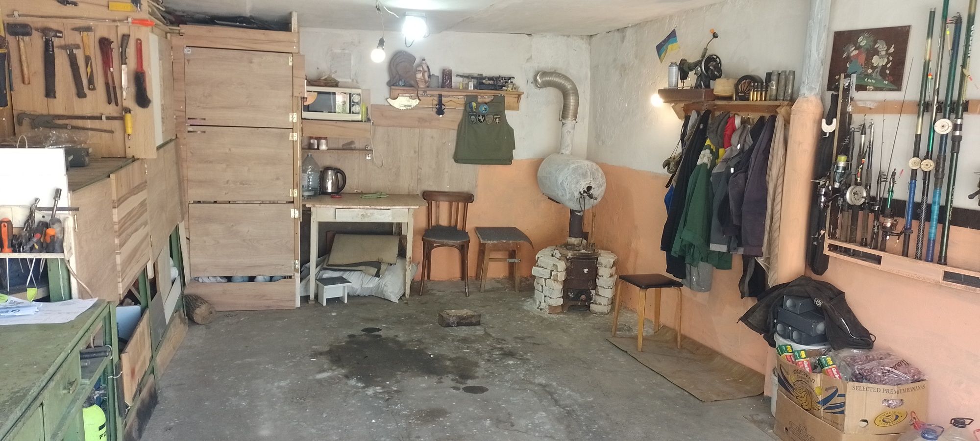 Продам гараж в районі 2 школи