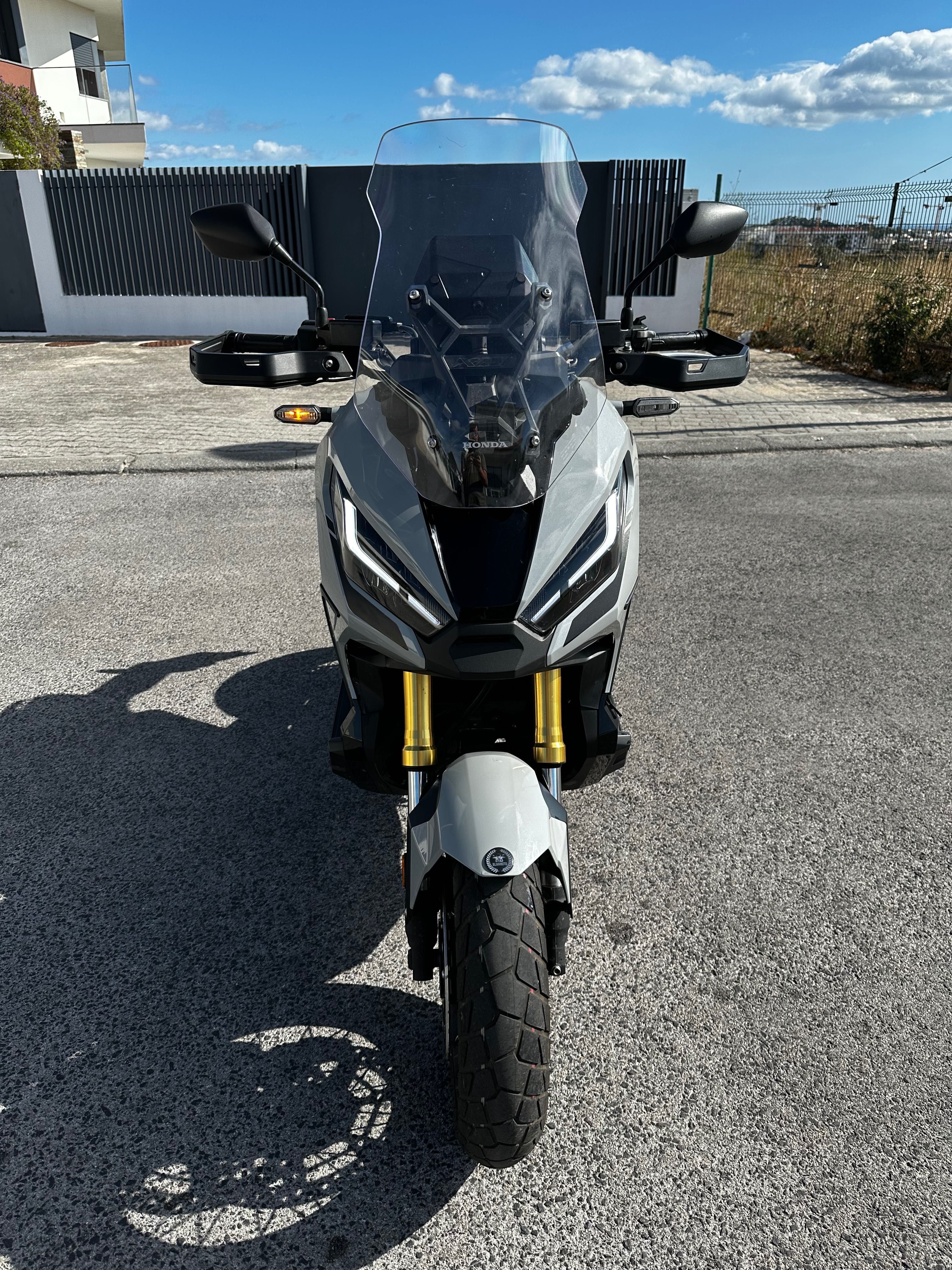Honda X-ADV 750 18.400KM 2021