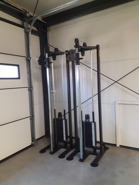 Brama do ćwiczeń / siłownia / wyciąg