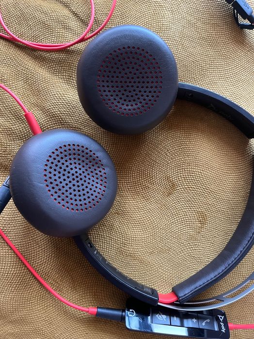 Auricular Poly Blackwire 5220 com cabo - cancelamento de ruído