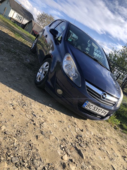 Опель корса 2010рік