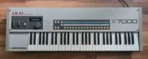 Akai X7000 12-bit Sampler - ze stacją Gotek - (S-900 z klawiaturą)