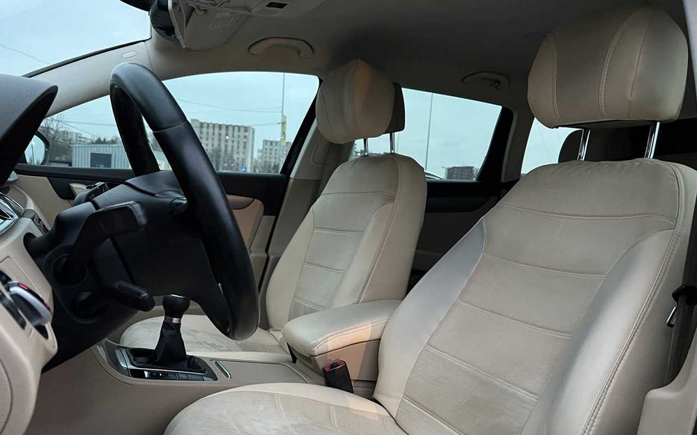 Volkswagen Passat 2011