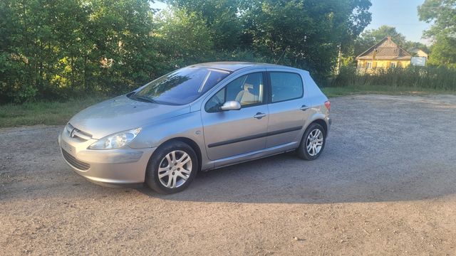 Peugeot 307 1.6 benzyna oplacony 5 drzwi