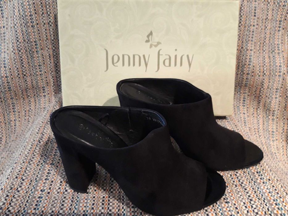 Klapki czarne zamszowe