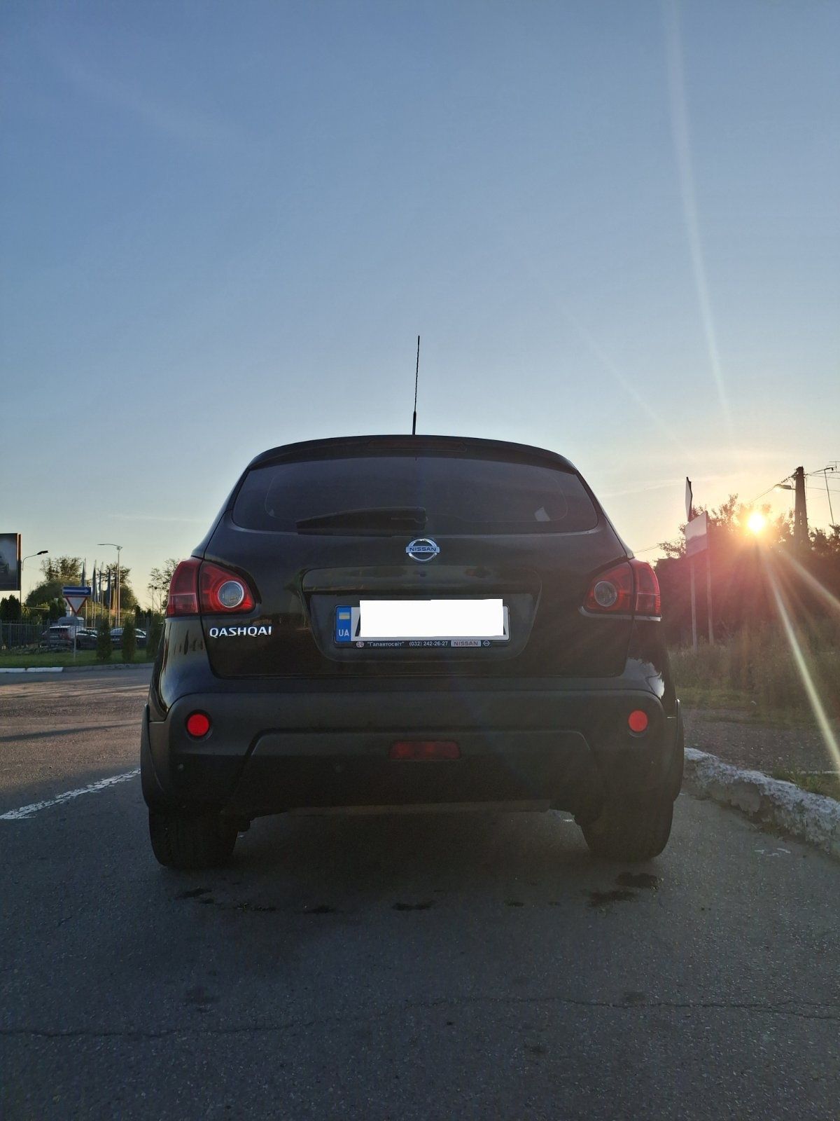 NISAN QASHQAI 2008 2.0 автомат