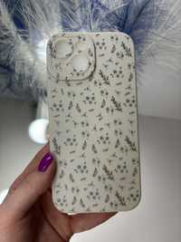 Case iPhone 15 kwiaty