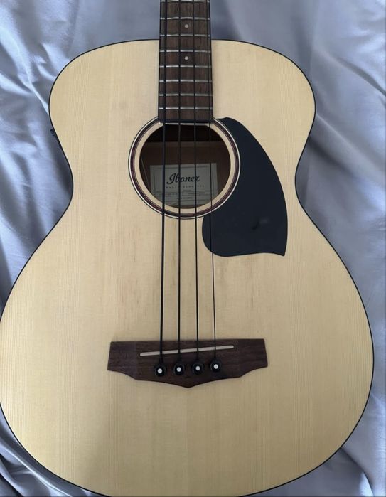 Baixo Eletroacustico Ibanez