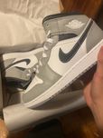 Jordan 1 Mid Smoke Grey Anthracite 36