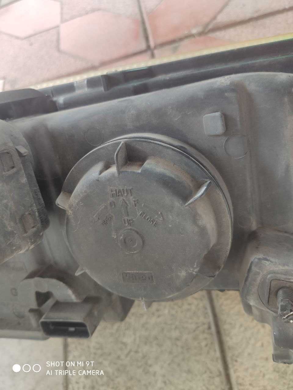 Фари на Renault laguna 2
