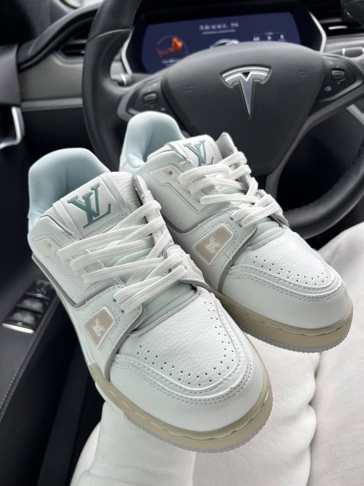 Buty sneakersy Louis Vuitton white trainers