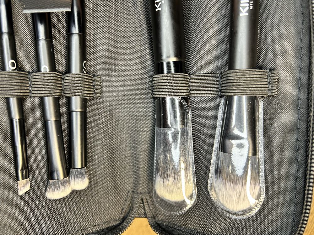 Набір пензликів від Kiko Milano Travel Brush Set