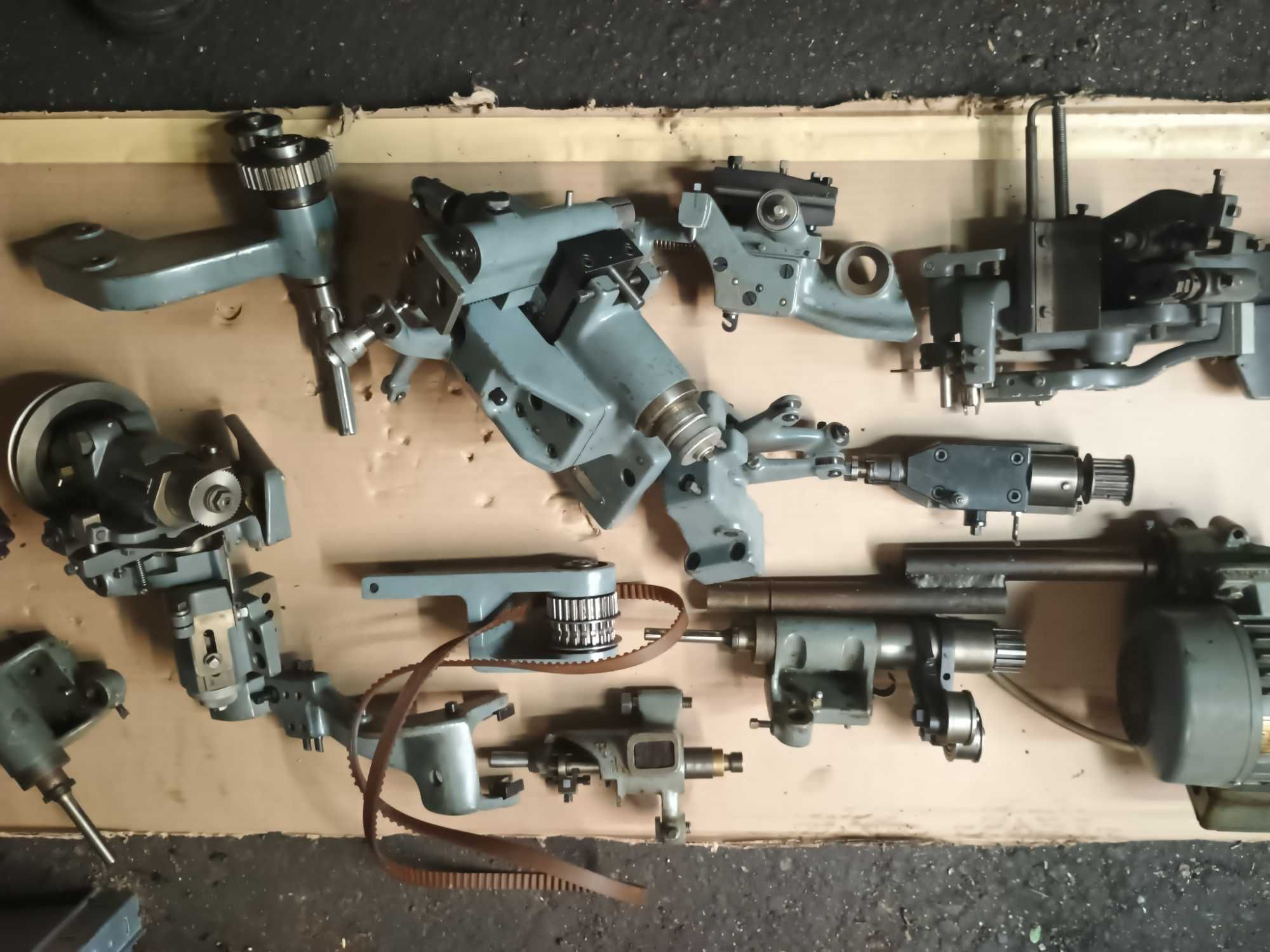 Części do automatów tokarskich Traub ,Tornos