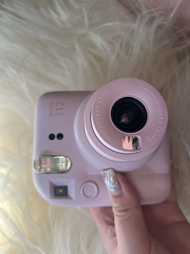 Камера instax mini 12