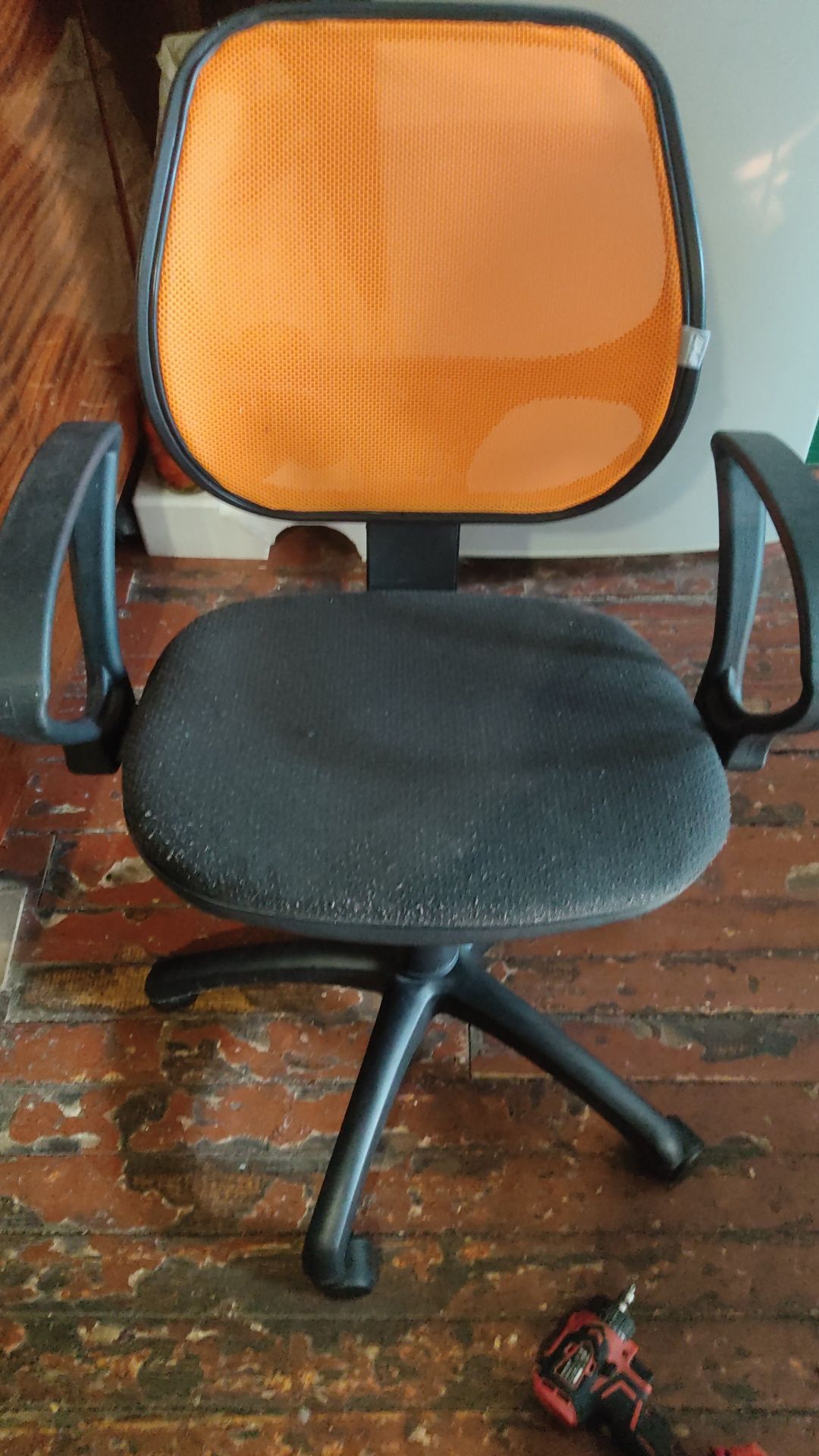 Ремонт офісних  стільців та крісел