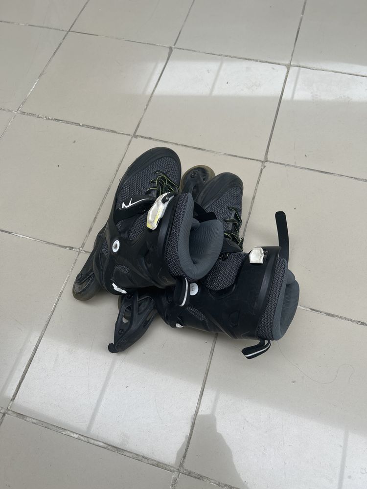 Patins em linha da oxelo