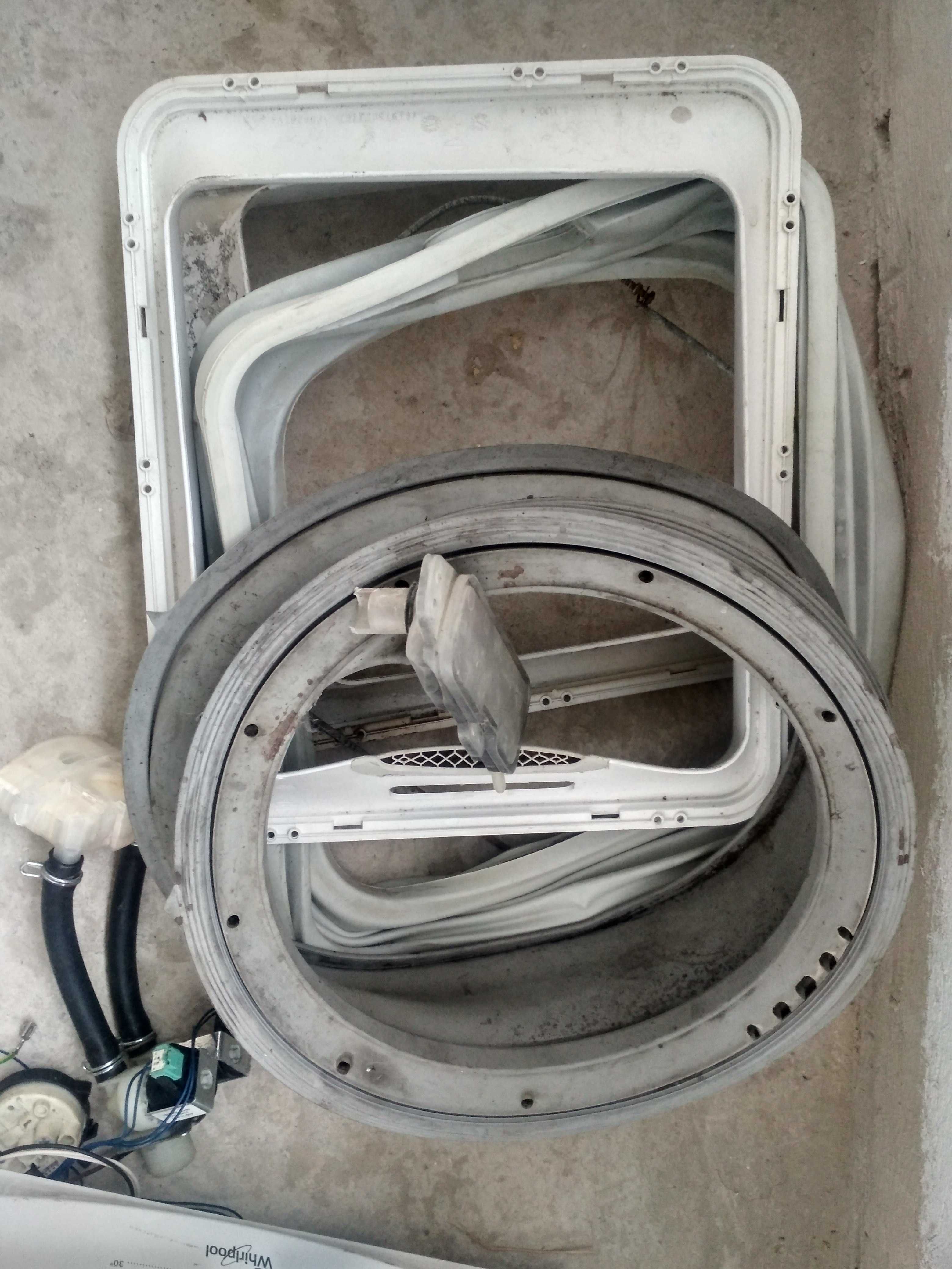 Стиральная машина Whirlpool AWT 2288 по запчастям.