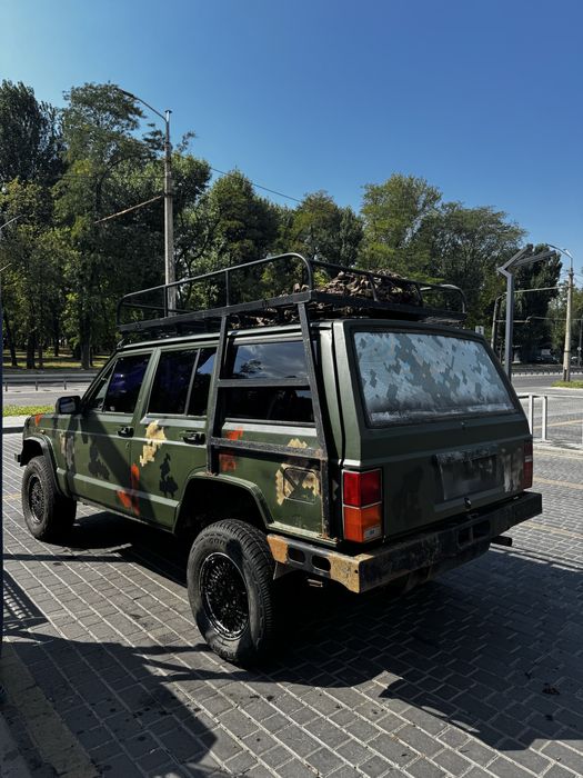 Продам Jeep Cherokee 1989