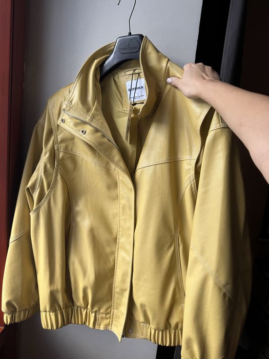 Бомбер косуха bershka m-l