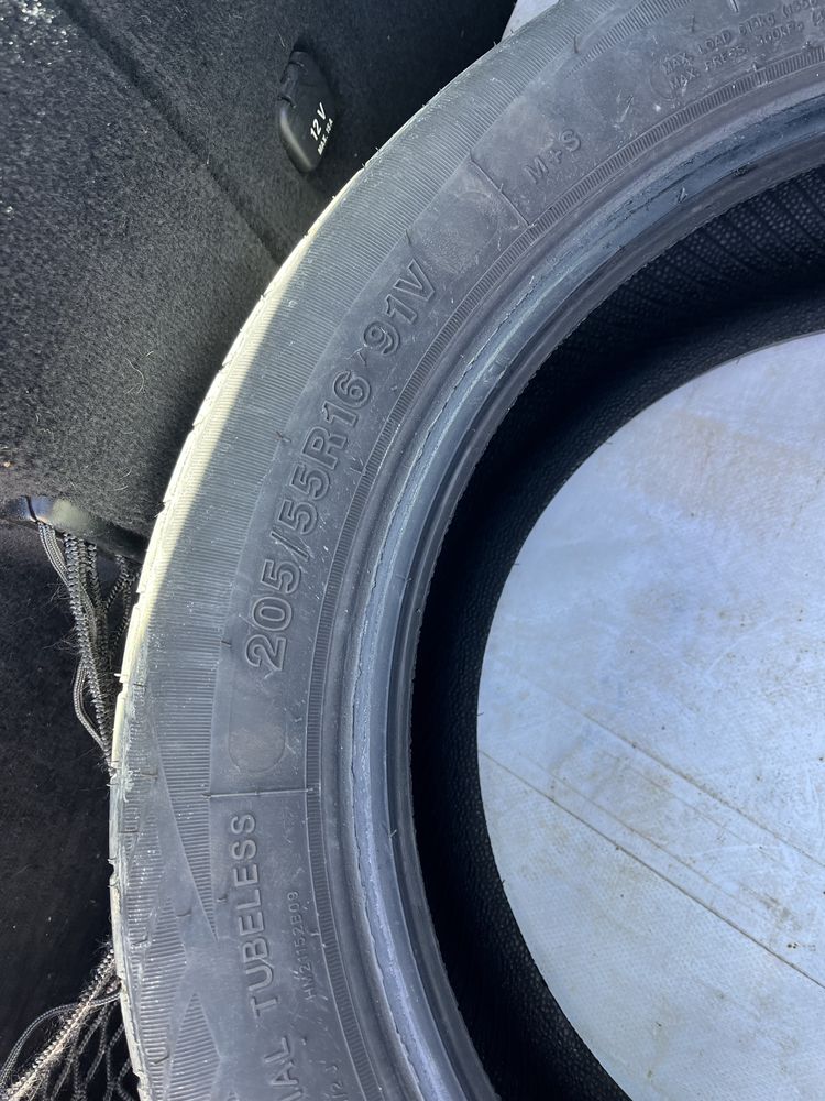 Par pneus 205/55-16
