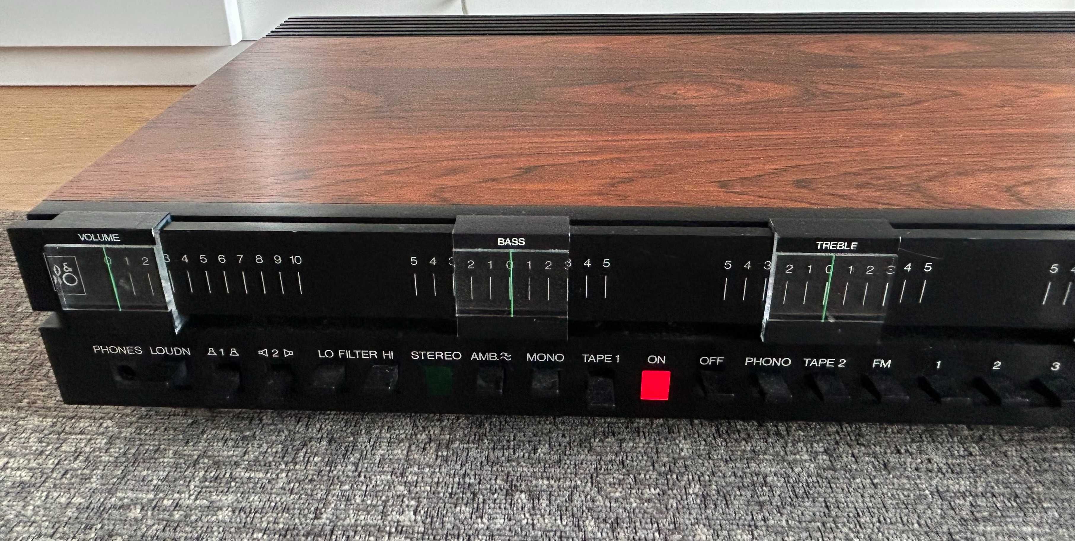Receiver Bang & Olufsen Beomaster 4000 – Estilo e som escandinavo
