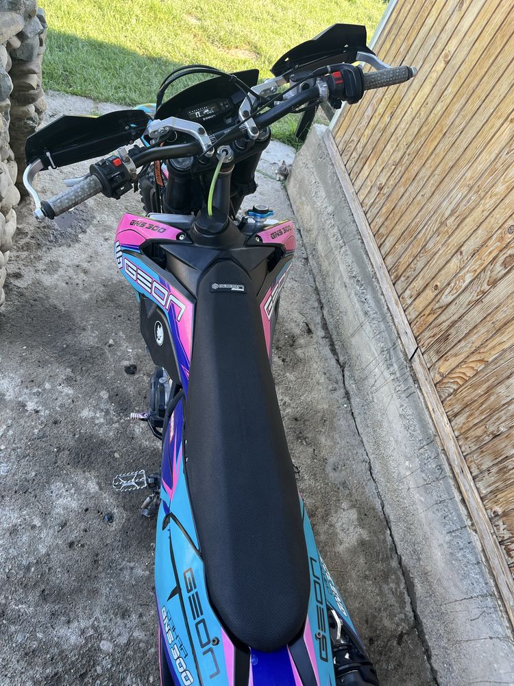 Geon dakar GNS 300