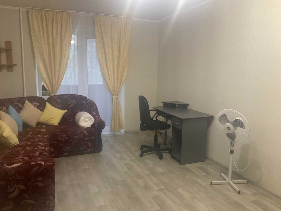 1 кімнатна квартира  м. Деміївська , пр-кт Науки ,11  без комісії