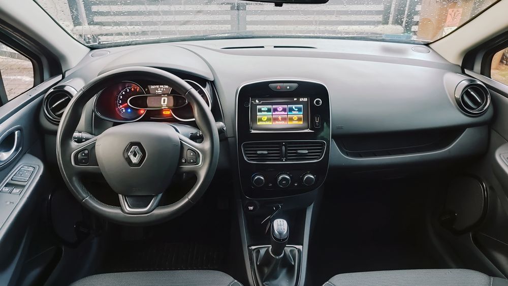 Renault Clio  benzyna POLSKI SALON wersja LIMITED