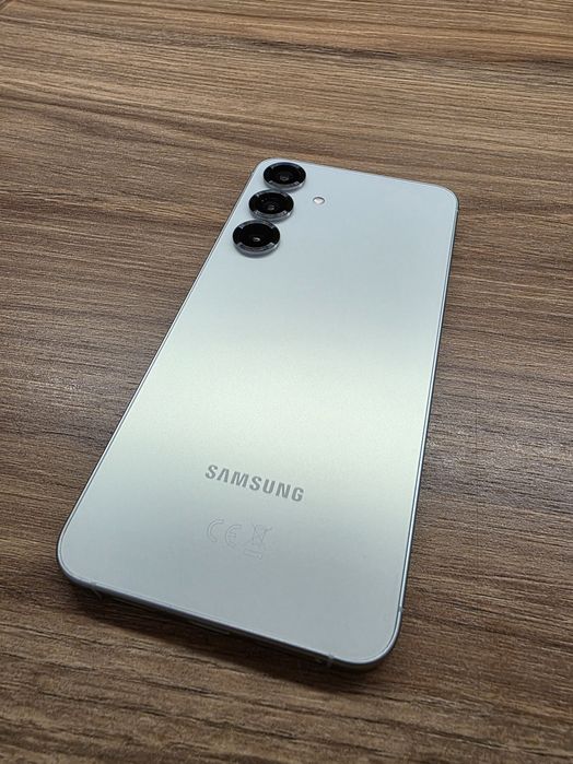 Продам телефон Samsung Galaxy S25 Plus. 256 Gb