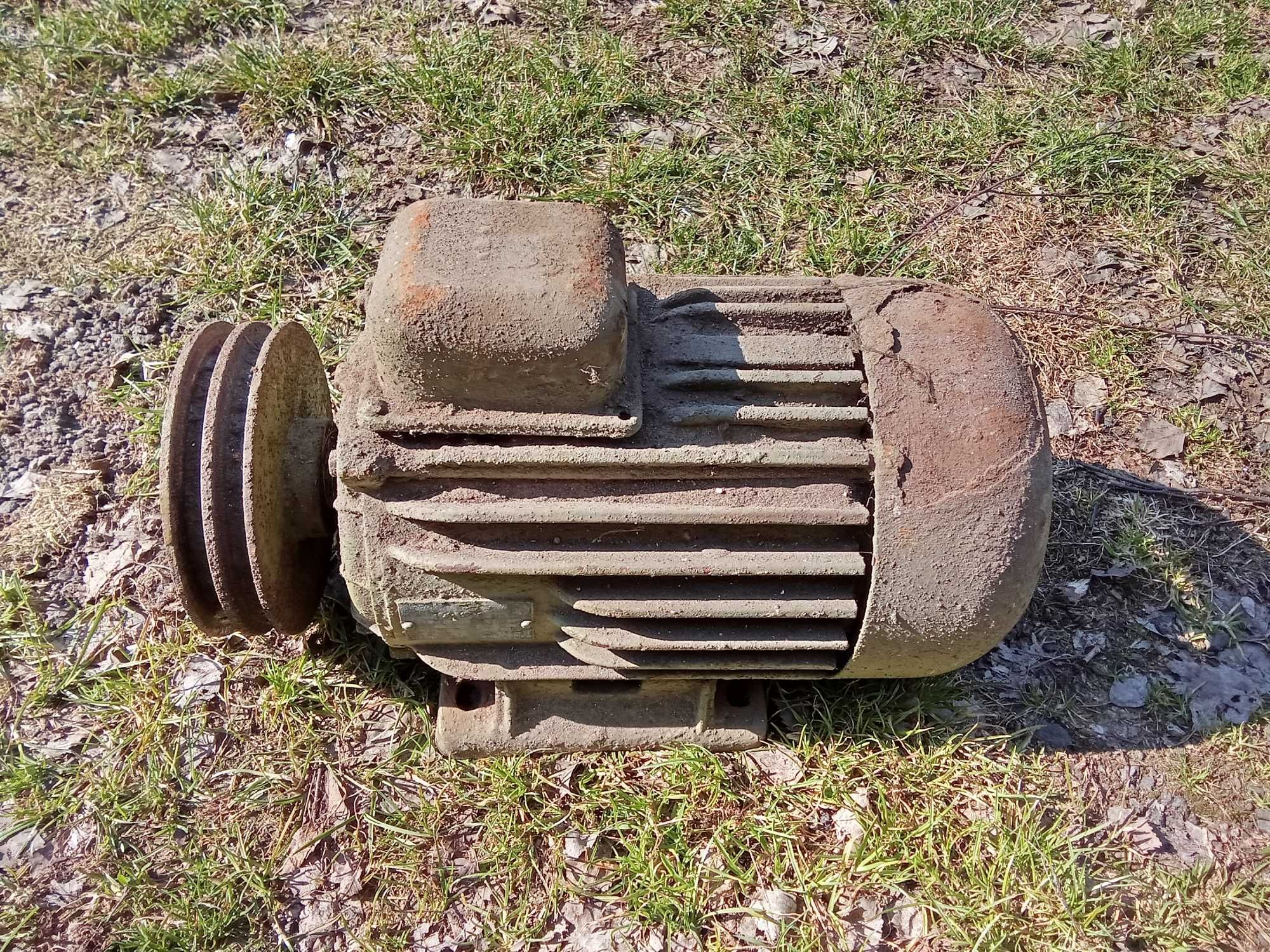 Silnik elektryczny 2,2kW 1410 obr/min 3 fazowy
