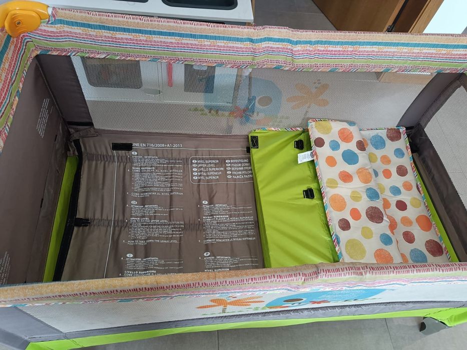 Cama de viagem para bebê