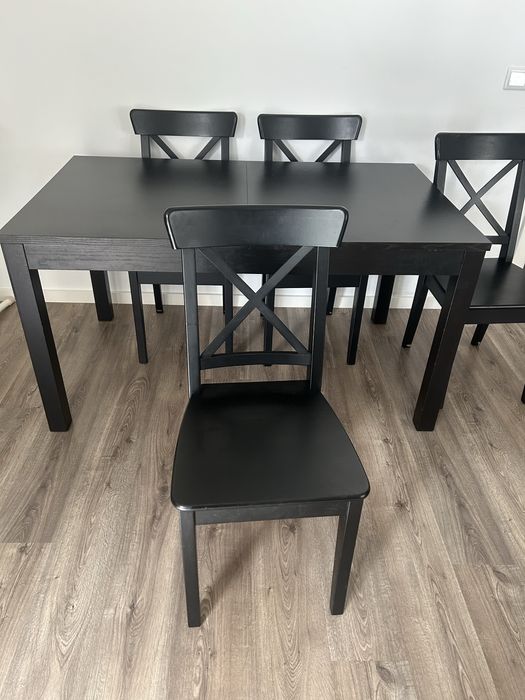 Extendable dining table with 4 chairs64584841188227121