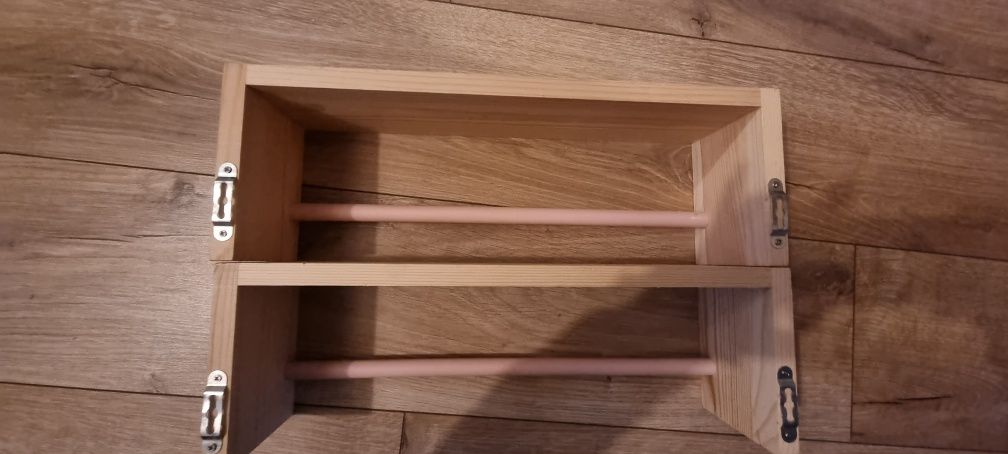 Półki do pokoju dziecięcego