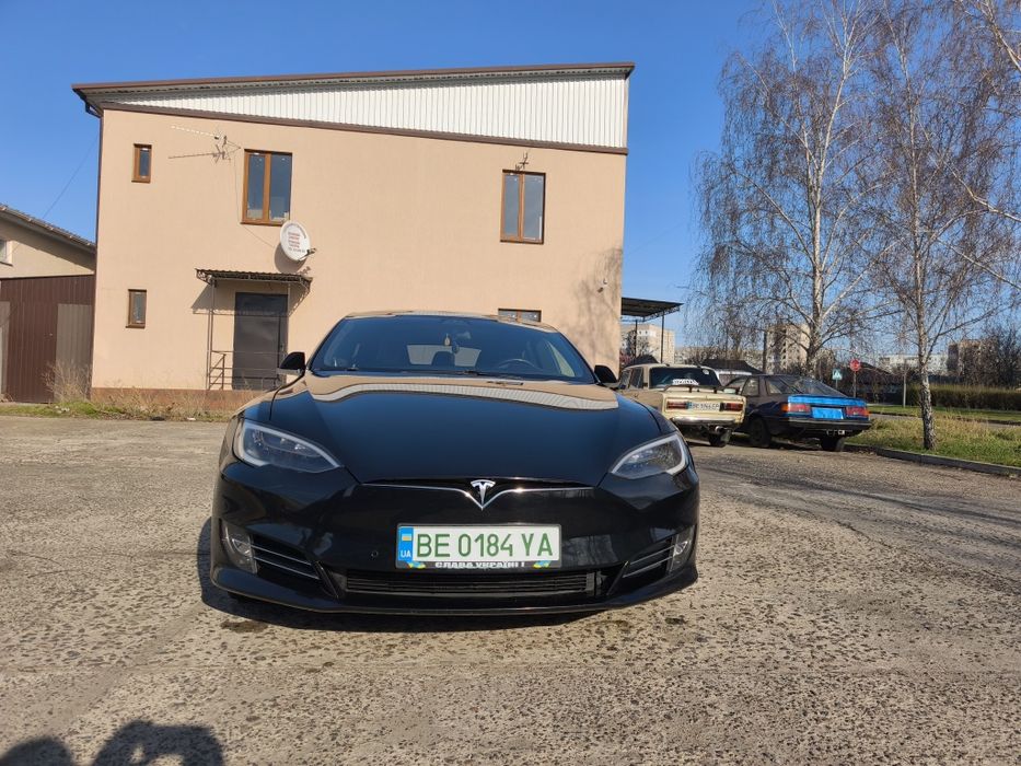 продам Тесла модел S 2016 г.в