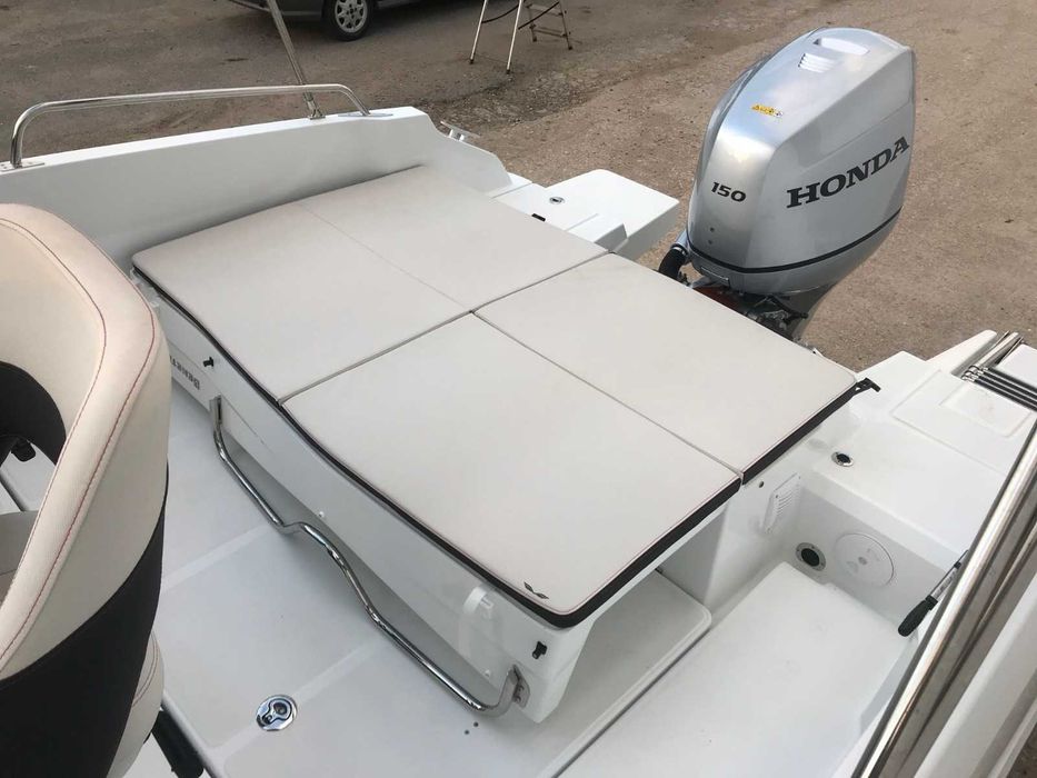 Beneteau 6.6 Barco de Recreio