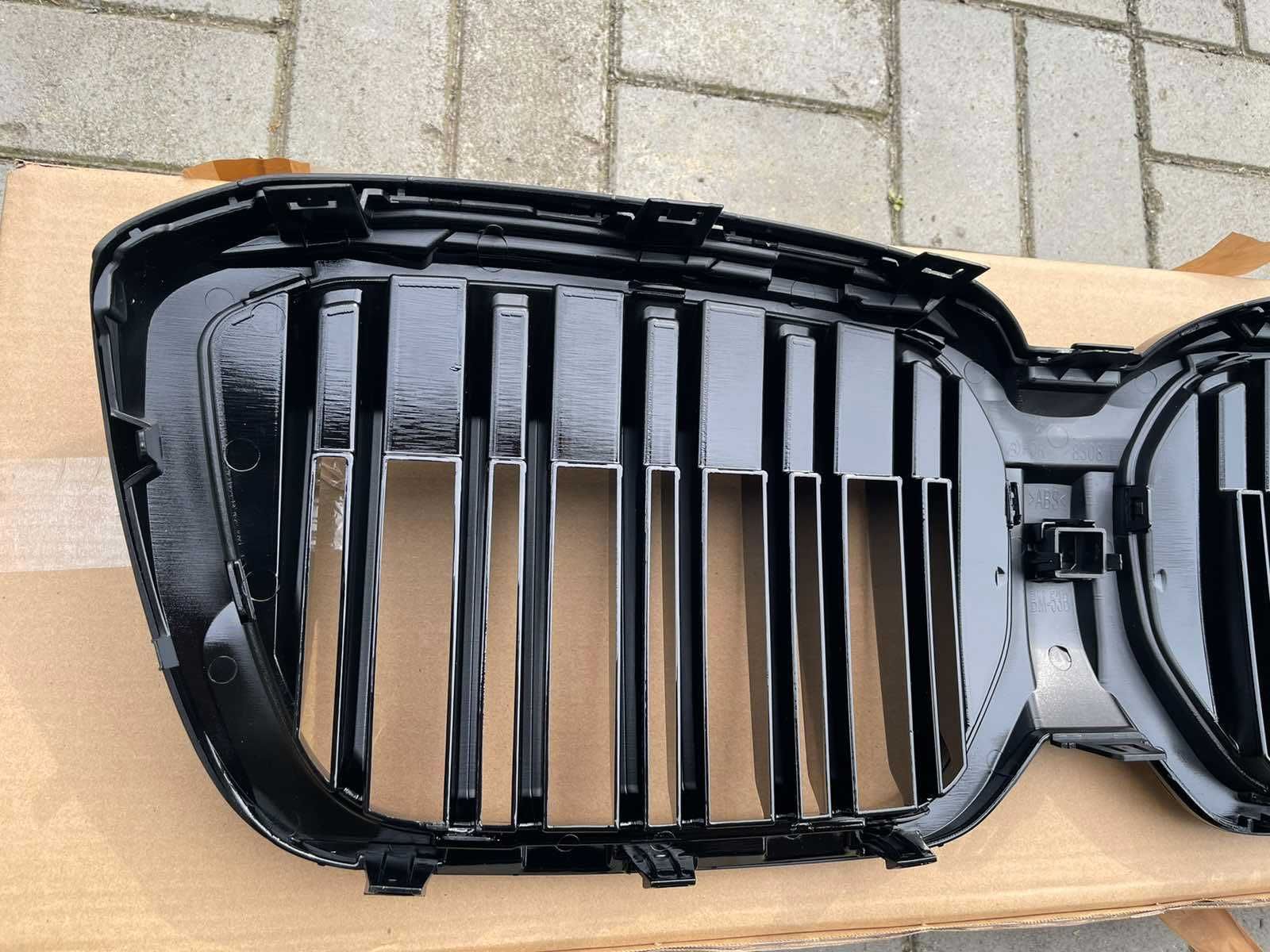 Решетка радиатора BMW IX3 G08 ноздри решітка тюнінг X3M
