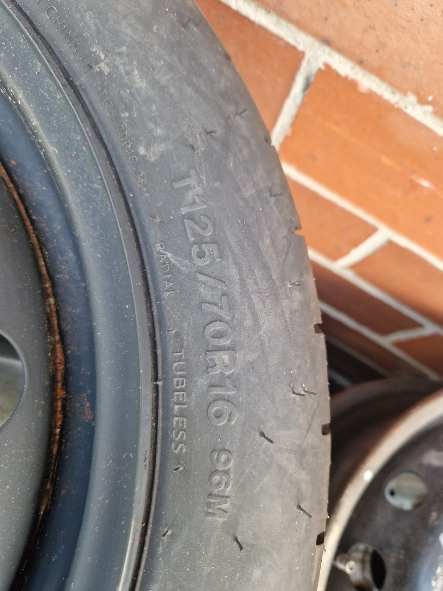 Koło dojazdowa 16 VW et 25 VW seat