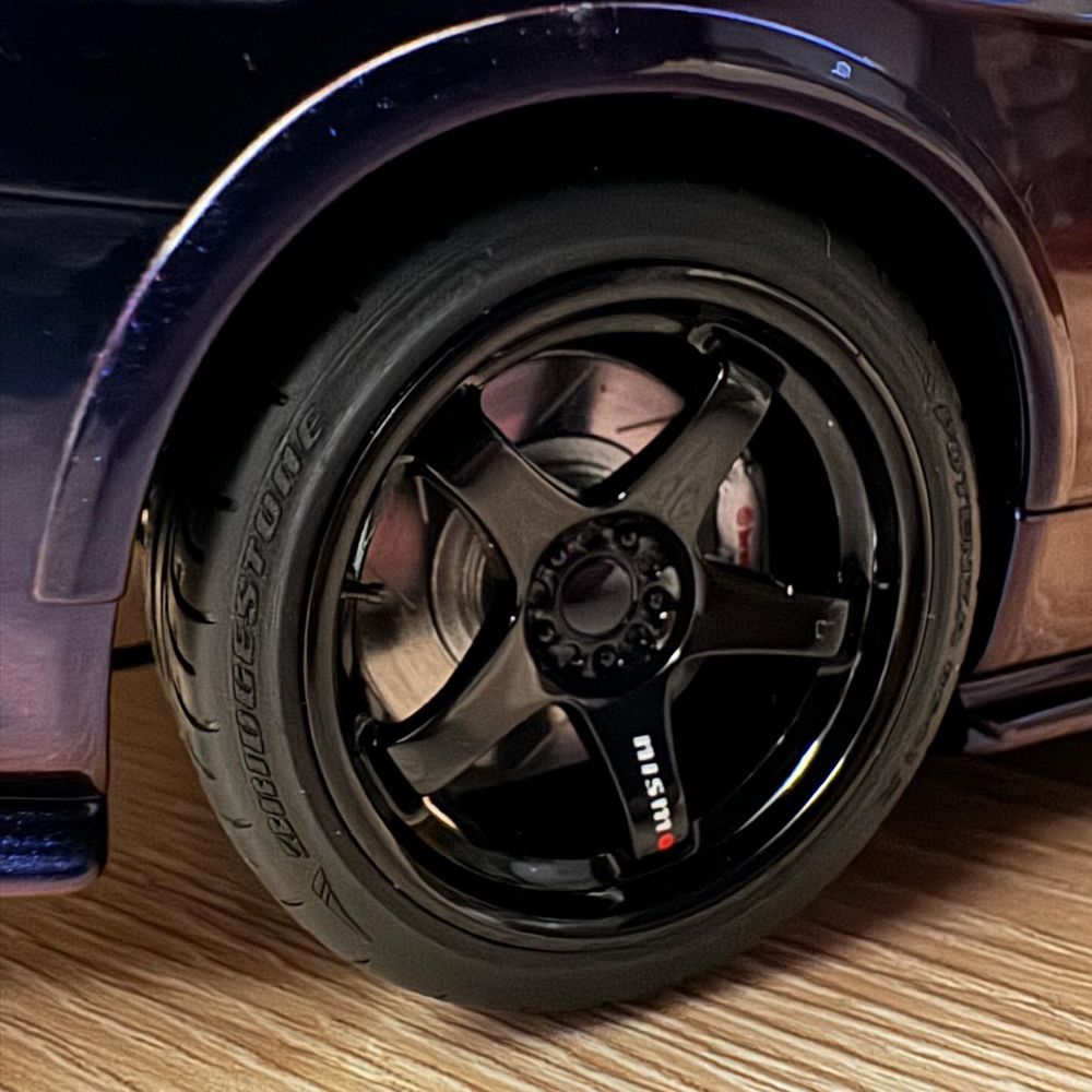 Модель Nissan Skyline GT-R 34 Autoart 1/18