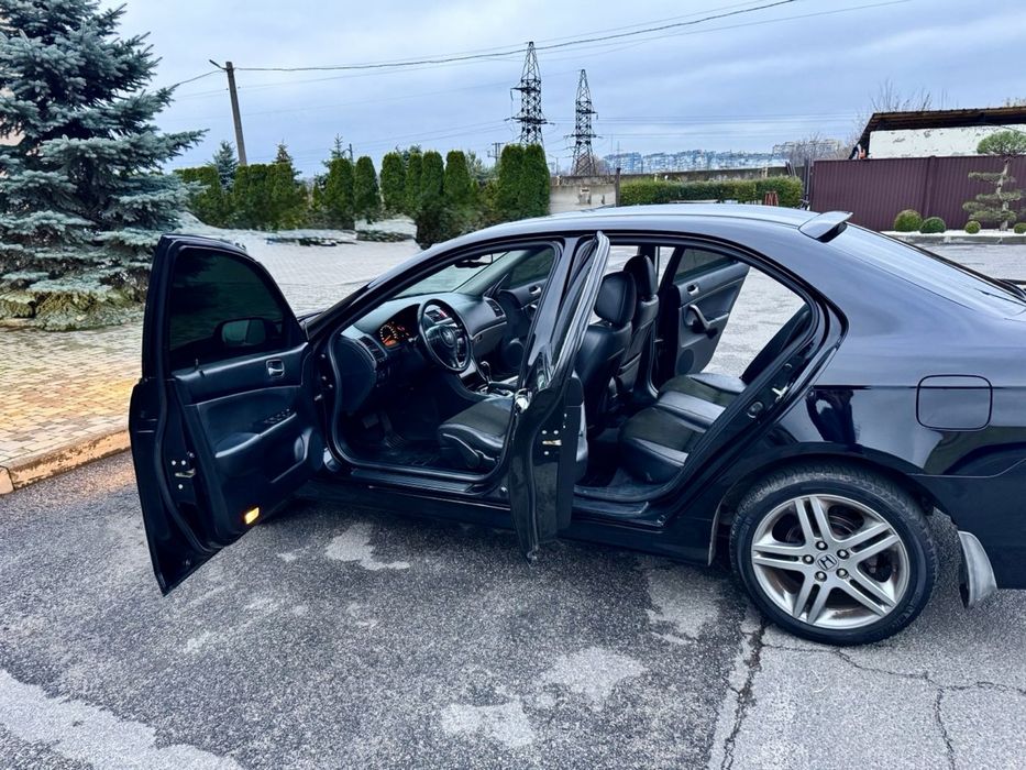 Honda Accord 2008 року 2 л бензин/автомат