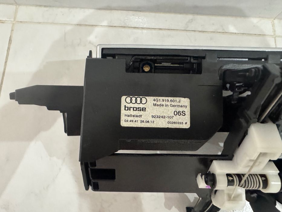 Rádio original AUDI A6