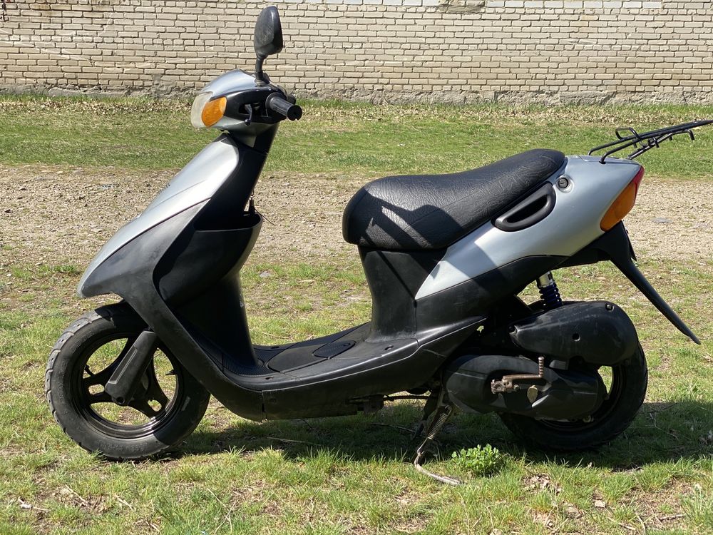 Продам мопед скутер Suzuki lets 2 бабочка на регистрации