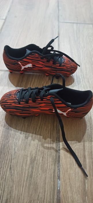 Vendo chuteiras NOVAS tamanho 31