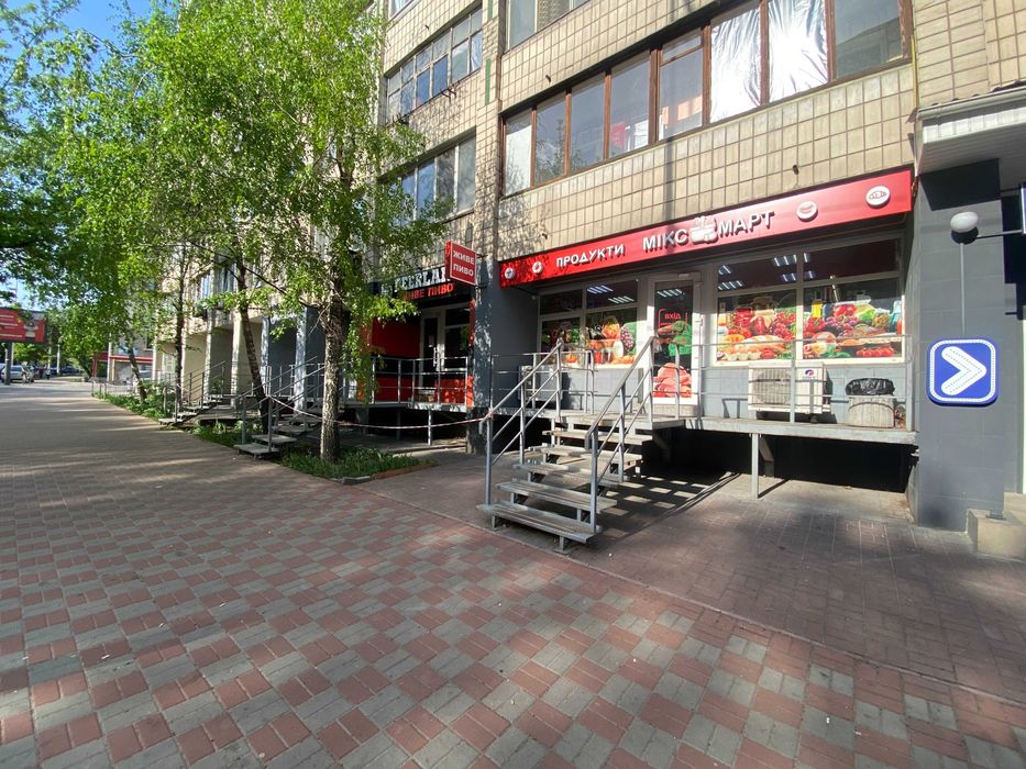 Бойчука 25а, Печерск, 75 м², магазин, фасад, метро Звіринецька