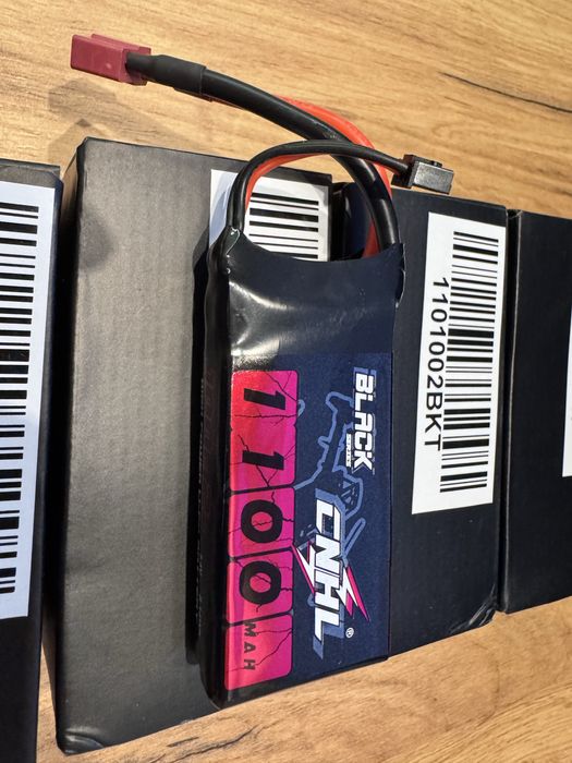 4x LiPo CNHL Black 2s 1100mAh 100c Nowe