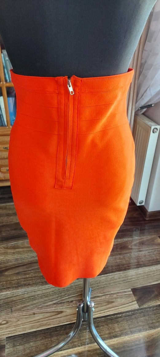 Spódnica pomarańczowa